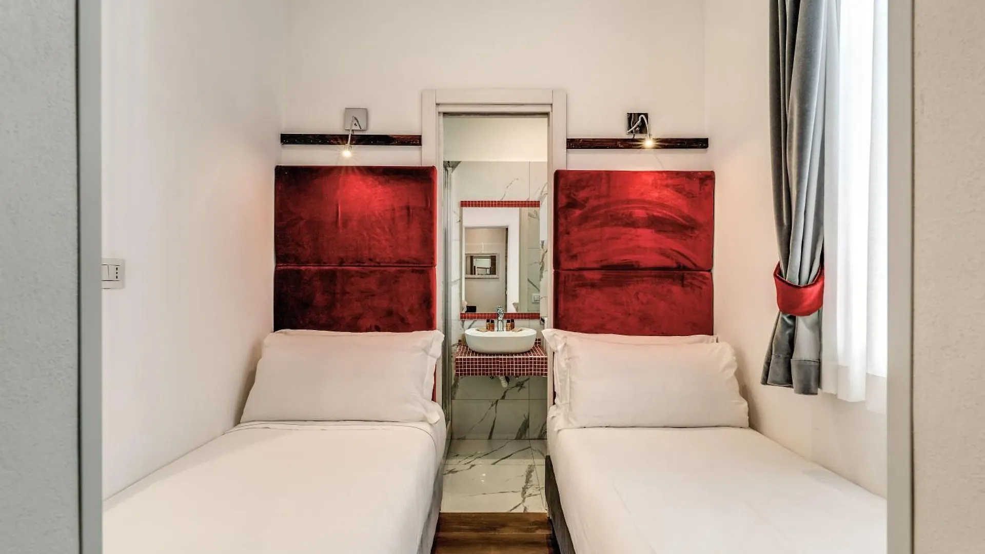 Piazza Di Spagna Comfort Rooms Ρώμη Πανσιόν