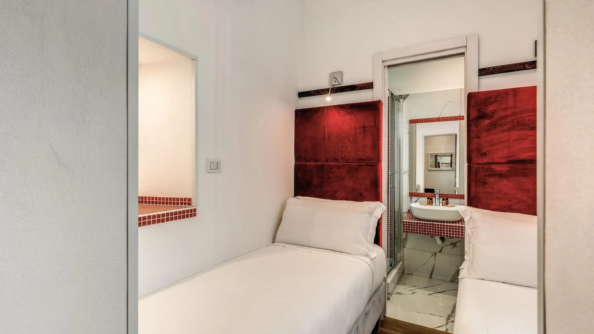 Piazza Di Spagna Comfort Rooms Ρώμη